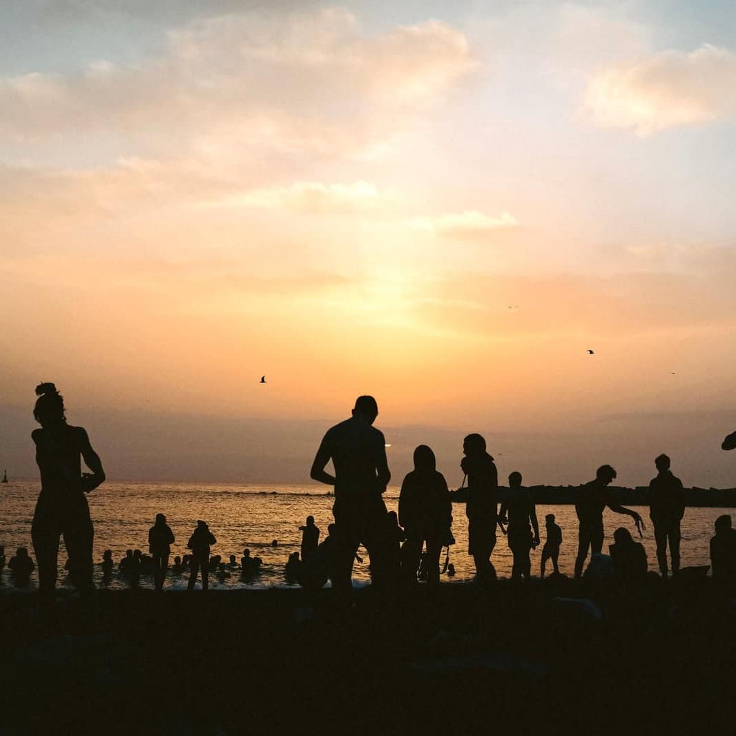 🎧 🌅 SHOW UP Sunrise Breathwork Session in English w. Inci (@xsenseslab)